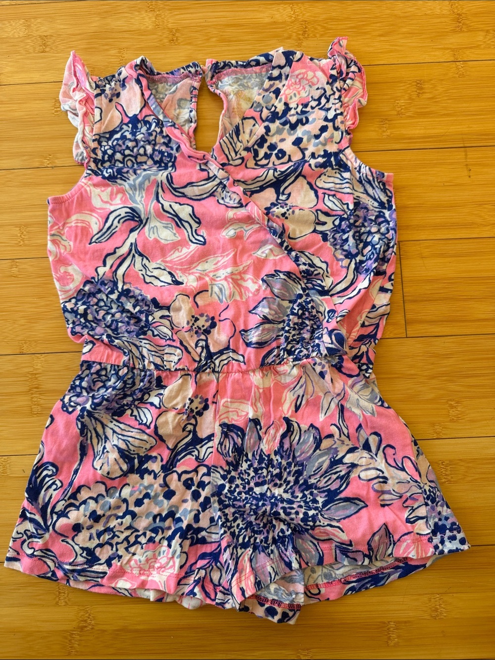 Lilly Pulitzer pink floral romper size M (6-7), EUC